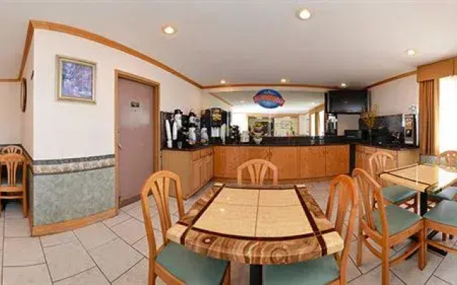 Baymont Inn and Suites Decatur