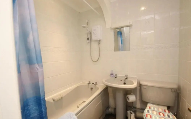 43C Medmerry Park 2 Bedroom Chalet