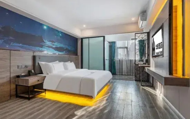 Huahui Business Apartment