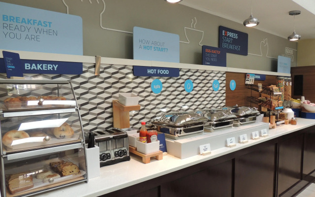 Holiday Inn Express & Suites Birmingham Trussville by IHG