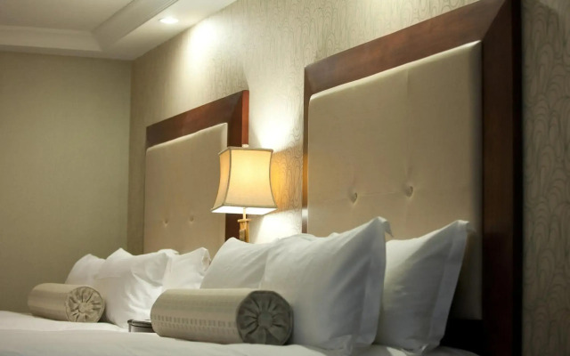 Town & Country Inn and Suites
