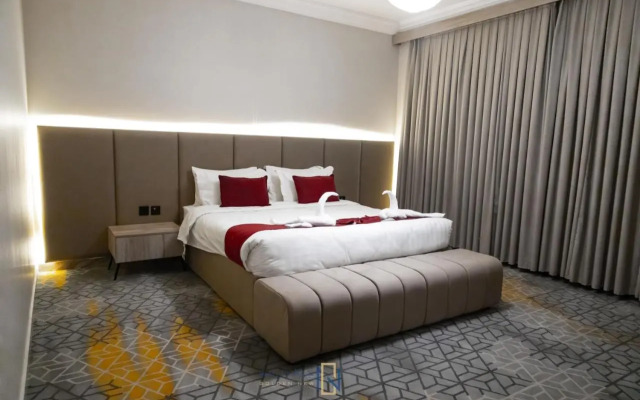 Golden New Palace Al Safa