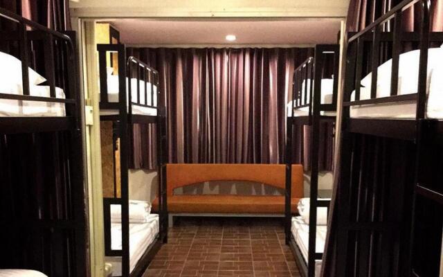 Eden Walking Street Hostel