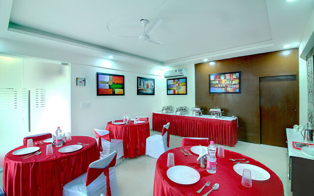 Hotel Staayz Premium