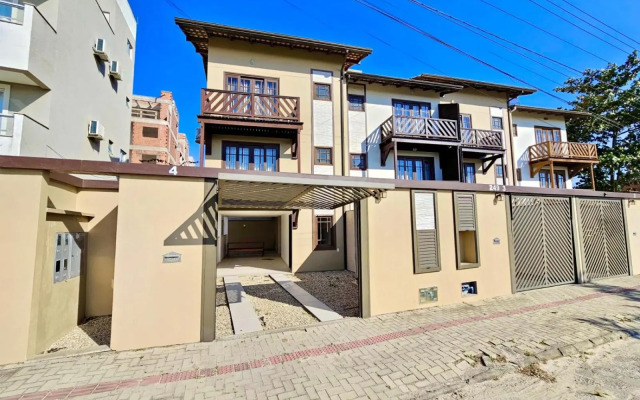 SOBRADO 250 MTS PRAIA MARISCAL Algodoeiro 249-4