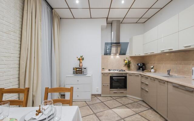 GMApartments (ДжиЭмАпартментс) на улице Тверская 4