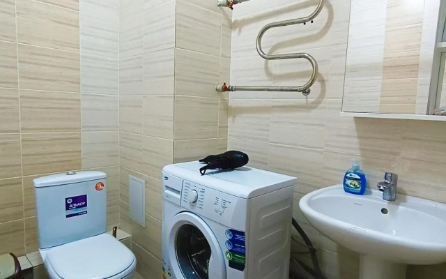 Apartments on 7B Saraishyk street