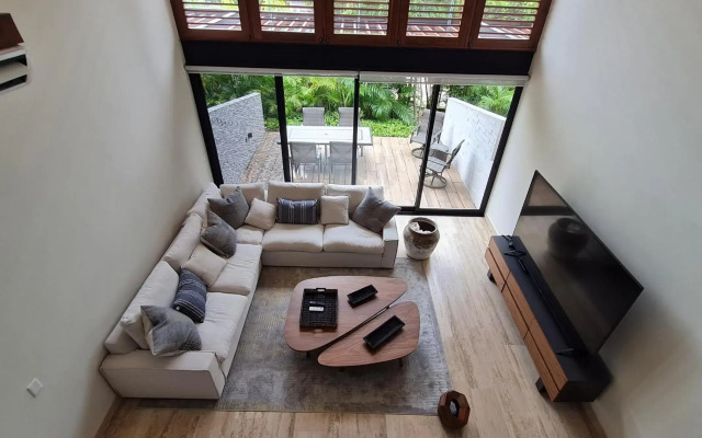 AWA-New exclusive 8 pax - 5 min from beach by Yeah