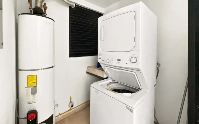 20-202 Elegant 2br-roma Norte Parking 24-7 Security