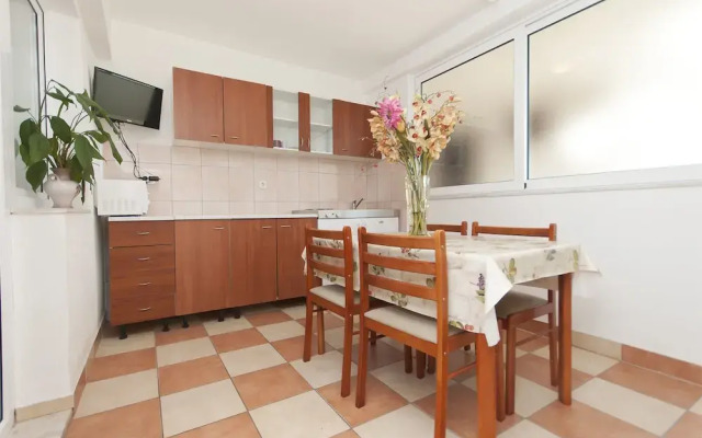 Apartment and Rooms Ivan