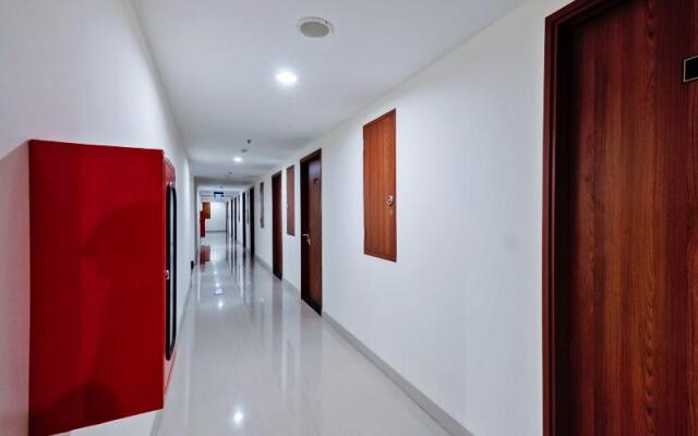 OYO 3390 Apartment Grand Kamala Lagoon Avenue