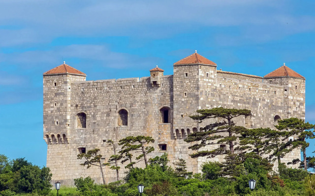 Three-Bedroom Holiday Home in Senj