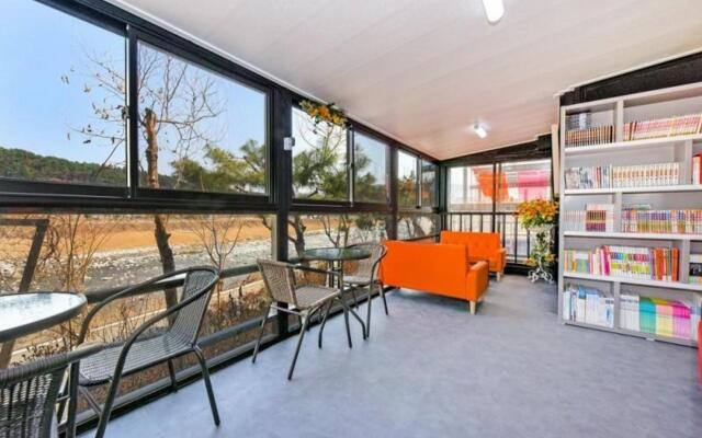Gapyeong River Mountain Pension