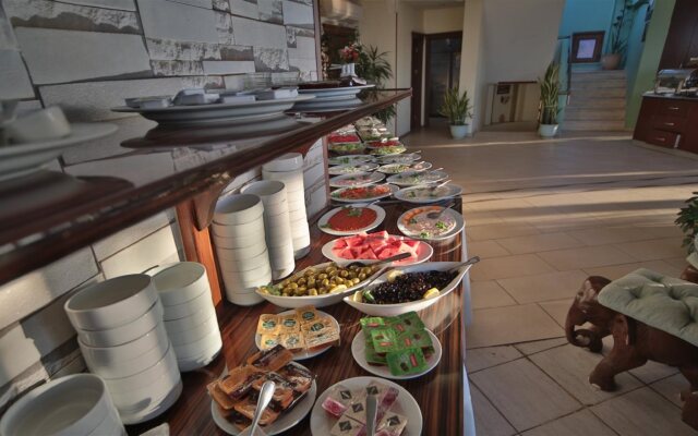 Artefes Hotel Old City