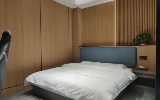 Xilinhot Yiyi Luxury Hotel