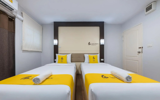 Lee's Mark Residence