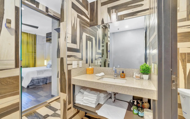 Fantastic En Suite Studio