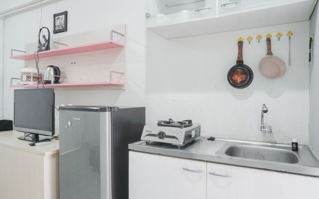 Nice And Cozy Living 2Br At Green Pramuka City Apartment