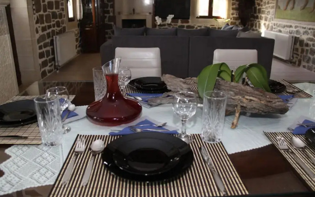 Villa Dolla Paradise by GHH