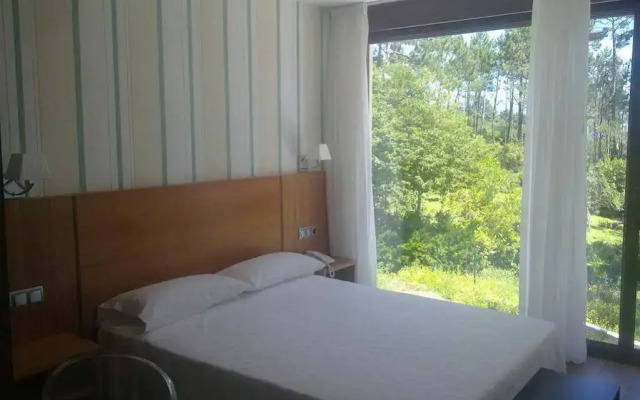 Hotel Alén do mar
