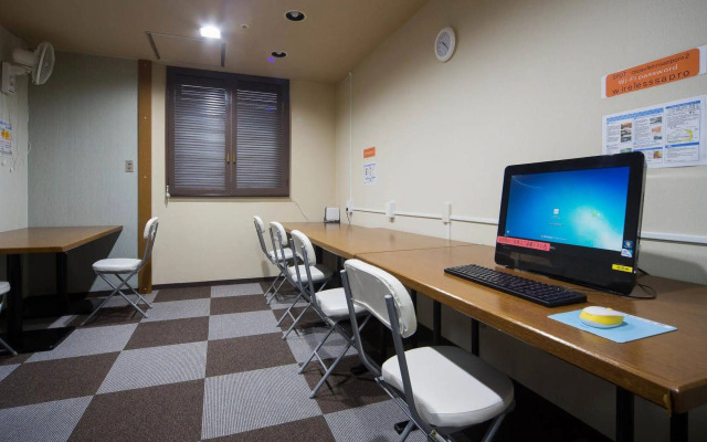 Capsule Inn Sapporo - Caters to men