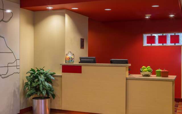 Sonesta Simply Suites Phoenix Scottsdale