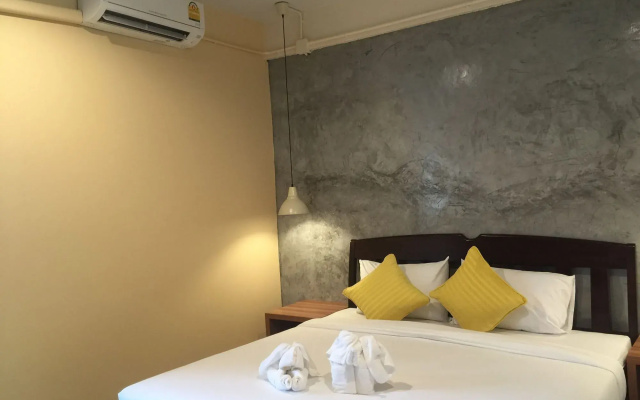 OYO 1118 K L Boutique Hotel (Vaccinated Staff)