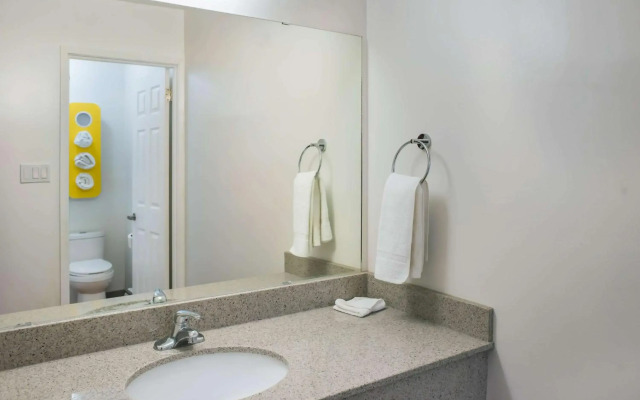 Motel 6 Fort St. John, BC