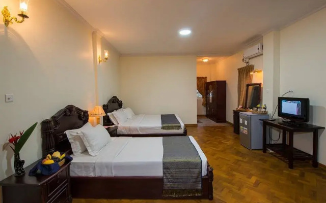 Royal Reward Resort