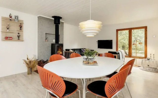 8 Person Holiday Home in Oksbol