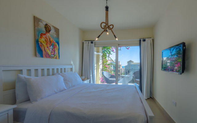 VESTA - Luxury APT - 2BR - Veranda
