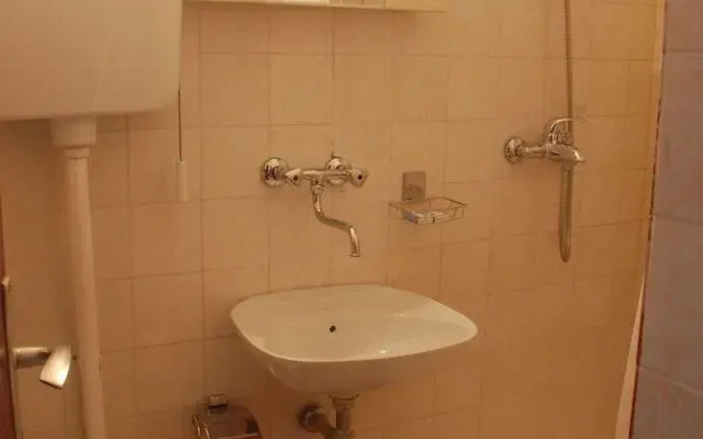 Lulak Studio Apartments