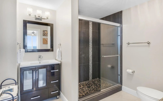 Majestic Sun 414B-3BR 3BA- flr 4- (10)