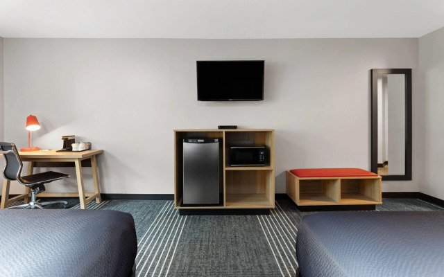 Super 8 by Wyndham Sault Ste Marie On