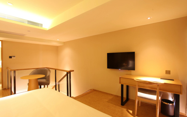 Ji Hotel (Shanghai Fengxian Nanqiao Bus Station)