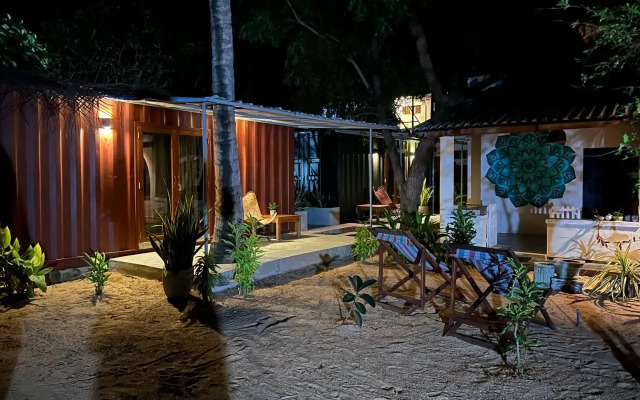 Little Lagoon Hostel