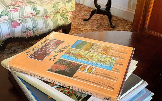 Sherwood's Country House