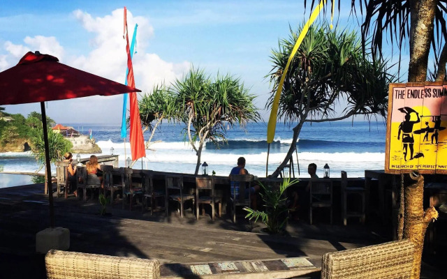 The Palms Ceningan Hotel