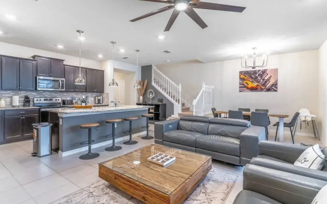 4014 Windsor Island