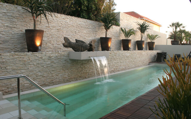 No5 Boutique Art Hotel by Mantis