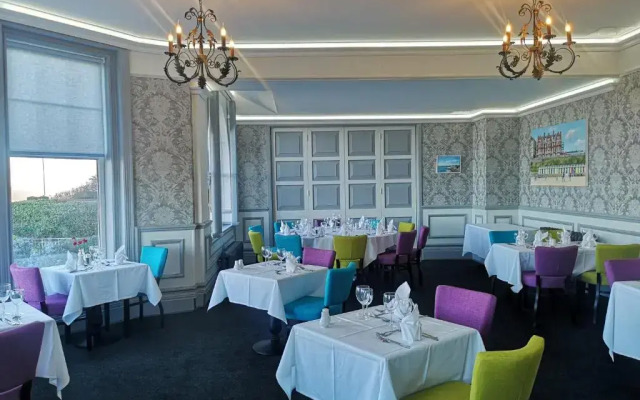 The Hotel Victoria