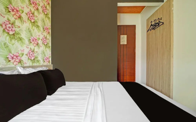 Hotel O Gambir Near Juanda Station Formerly Bunga Dahlia