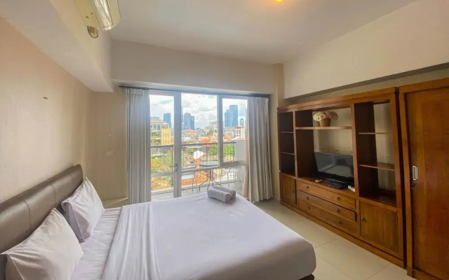 Cozy Stay Studio At Ambassade Kuningan Apartment