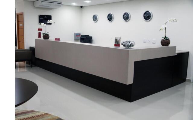 Diamond Plaza Hotel