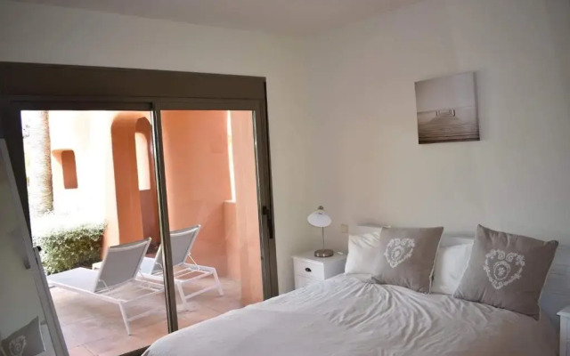 2256-Stunning groundfloor in luxury complex!