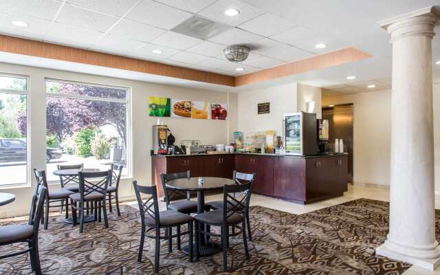 Quality Inn & Suites Danbury near University