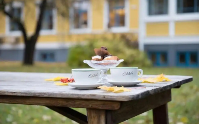 Edelviks Trädgård B&B