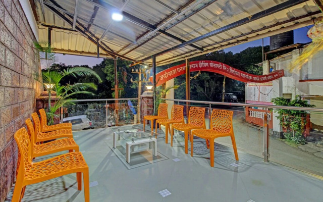 Treebo Trend Hotel Green Woods