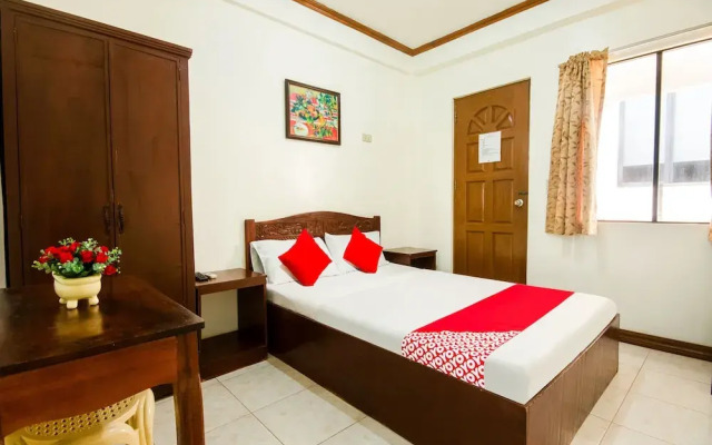 OYO 409 Bans Beach Resort