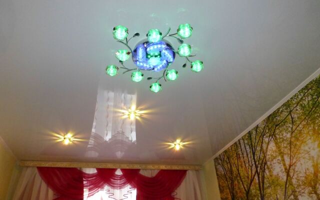 Апартаменты на Толстого 1